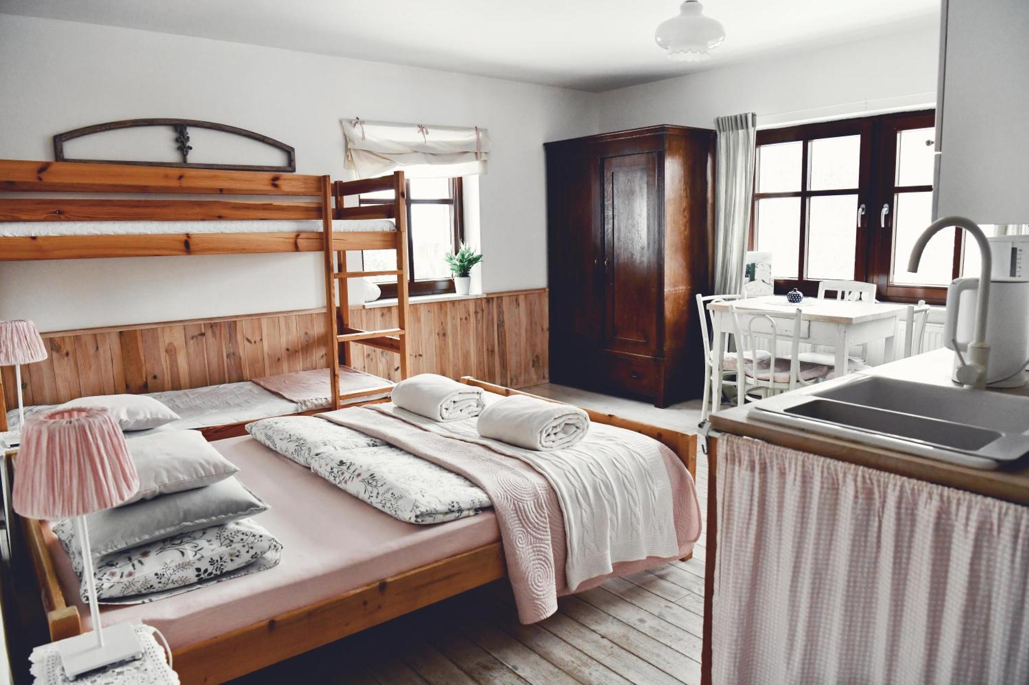 Lavendowo Hotel เปียโควิเซ ภายนอก รูปภาพ